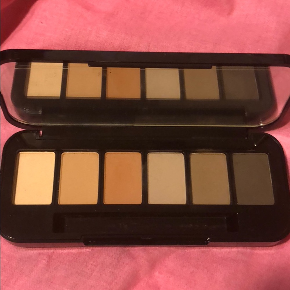 Buxom eyeshadow palette seduction suede